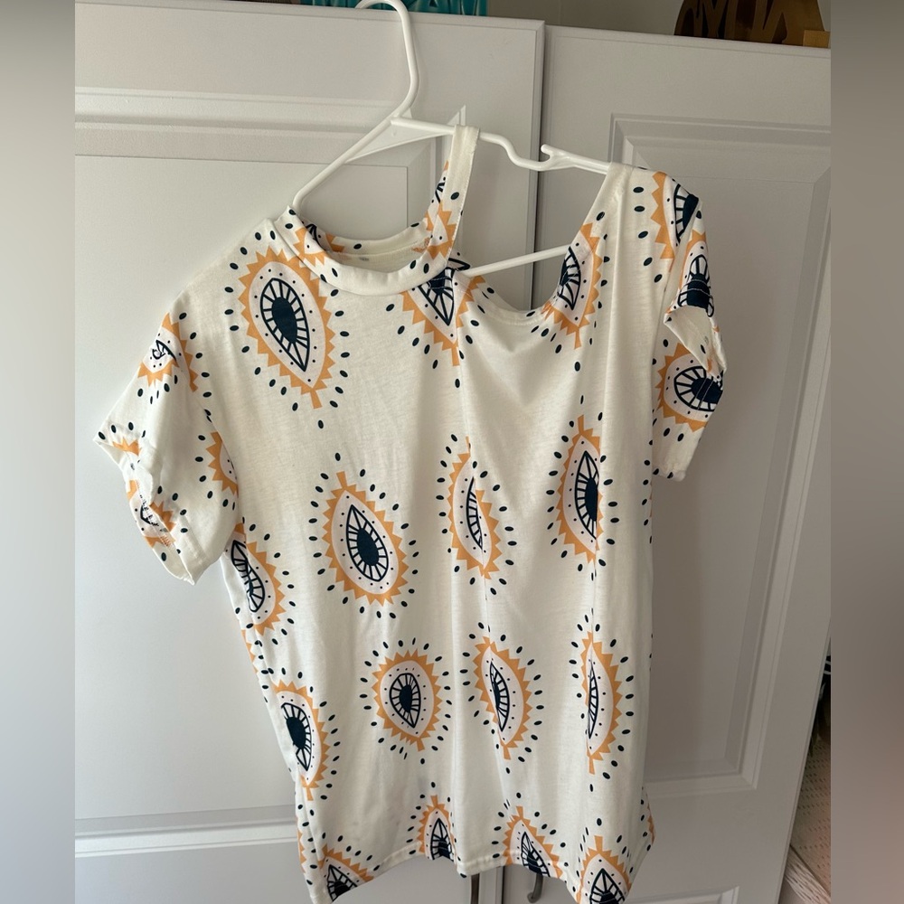 Women’s tshirt